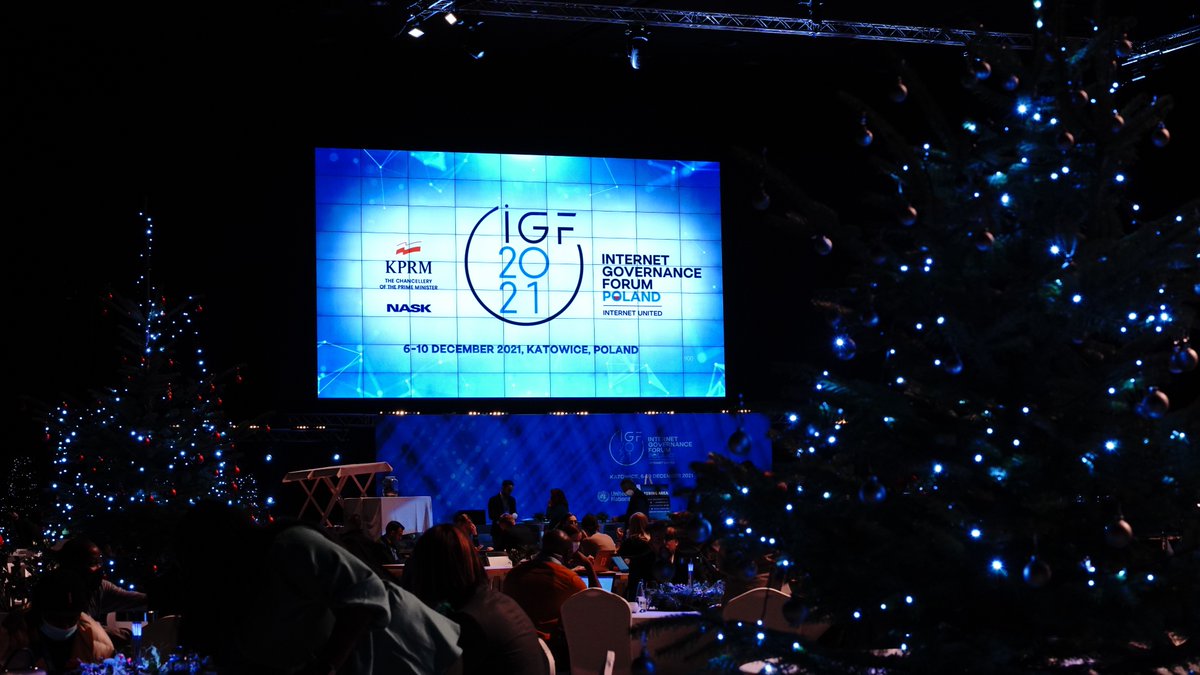 In December, the #YouthxPolicyMakers outcomes were presented at UN #IGF2021!👏
Let's look back at the <a href="/igf_2021/">IGF2021</a> events our ambassadors and team shared their insights in👉yigf.de/news/youthxpol… #yigf #yigf2021 #digitalcooperation