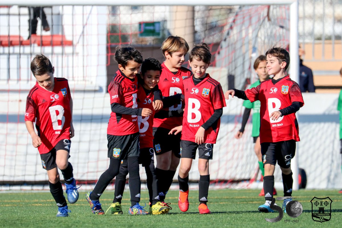 sdformentera's tweet photo. 🍼 𝗥𝗘𝗦𝗨𝗟𝗧𝗔𝗧𝗦 #FutbolBaseSDF 🔴⚫️✅

❌ PREBENJAMÍ "A" 0-5 Penya Deportiva
✅ BENJAMÍ "B" 8-0 Sant Jordi
❌ UD Ibiza 9-1 ALEVÍ "A"
❌ ALEVÍ "B" 5-6 Inter Ibiza
✅ Santa Gertrudis 0-5 ALEVÍ "C"

⬇️ https://t.co/50bJmDC7Yp