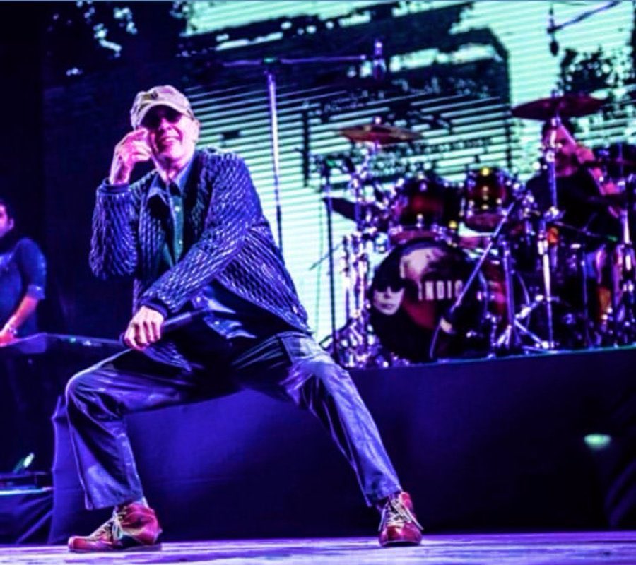 fraseRicotera's tweet photo. El mundo es tan chico, viejo, sin embargo nunca supe a alguien como vos!
Felices 73 años, Indio 👑😍
.
#FelizCumpleIndio #IndioSolari #Cumple73Indio #CumpleIndio https://t.co/YdhtDSdqSq