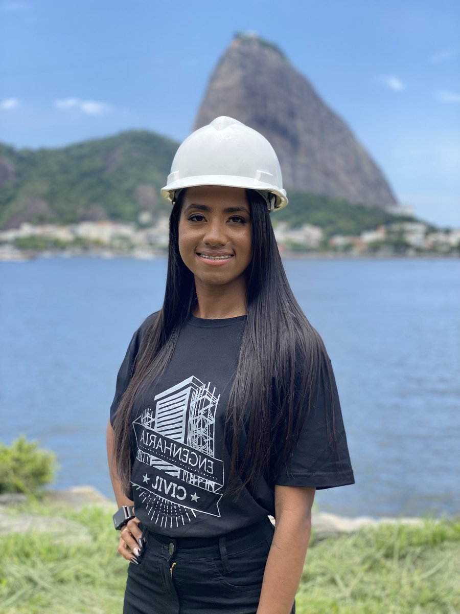 HayllaPear's tweet photo. Os planos dele para mim, são muito maiores que os meus 🙏🏽🎓👷🏽‍♀️ https://t.co/TCffwDesKL