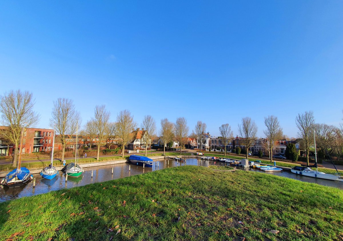 ArjaKastelein's tweet photo. Een paar uur heerlijk in de #zon gewandeld... #engelsetuin #harlingenwelkomaanzee #Harlingen #Fryslรขn https://t.co/2S4dOpbirS