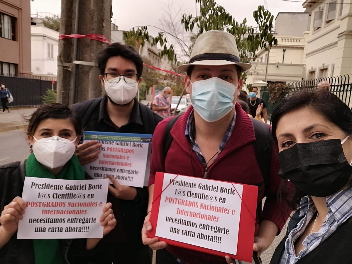 #PostgradosAbandonados a la espera de entregar la carta a @gabrielboric  con más de 600 adherentes a la demanda #ExtensionXPandemia <a href="/ANIP_Chile/">ANIP Chile</a> <a href="/ceipchile1/">CEIP Chile</a> <a href="/redeschilenas/">Redes Chilenas (ReCh)</a>. Los investigadores de Postgrado seguimos sin solución <a href="/gonzalowinter/">Gonzalo Winter 🇨🇱</a>