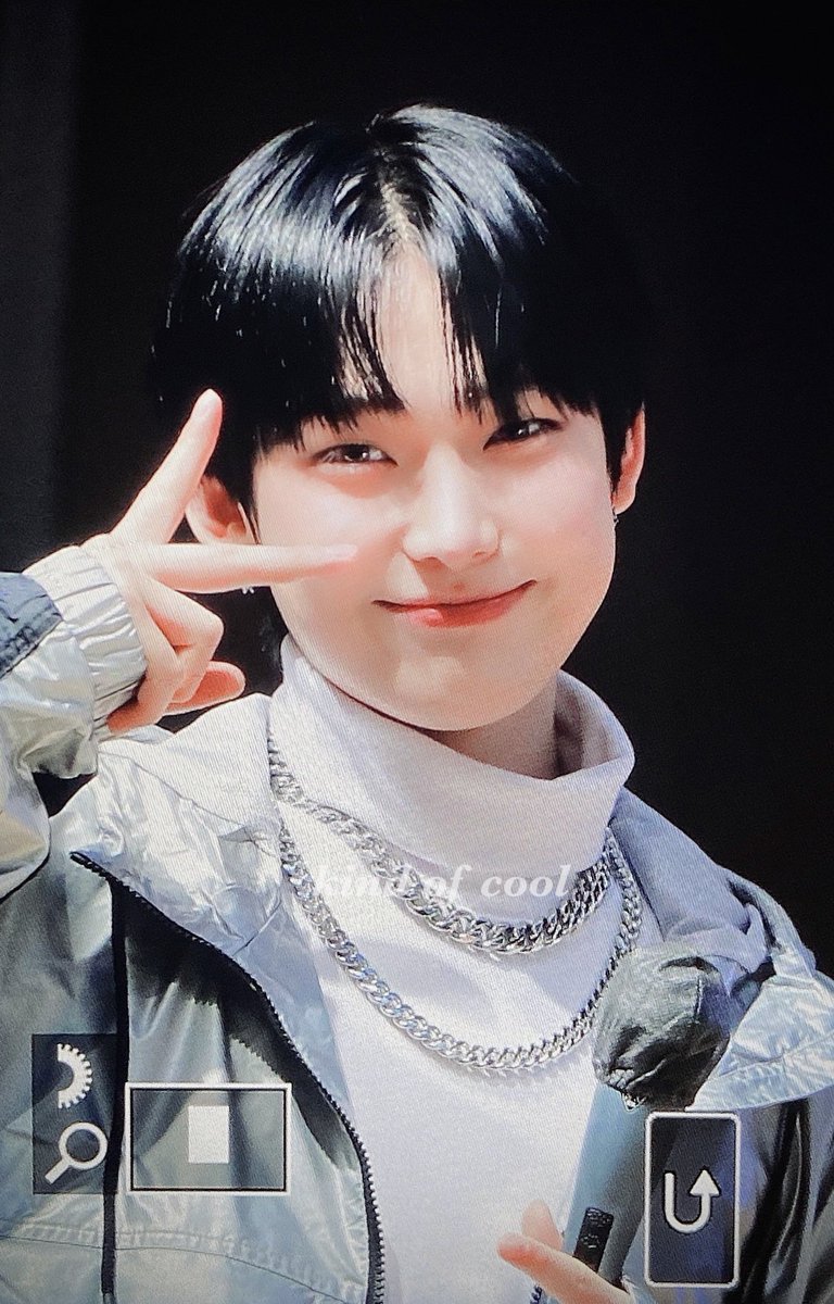 アイドル Enhypen FJT0V1ZaIAYMZKn.jpg