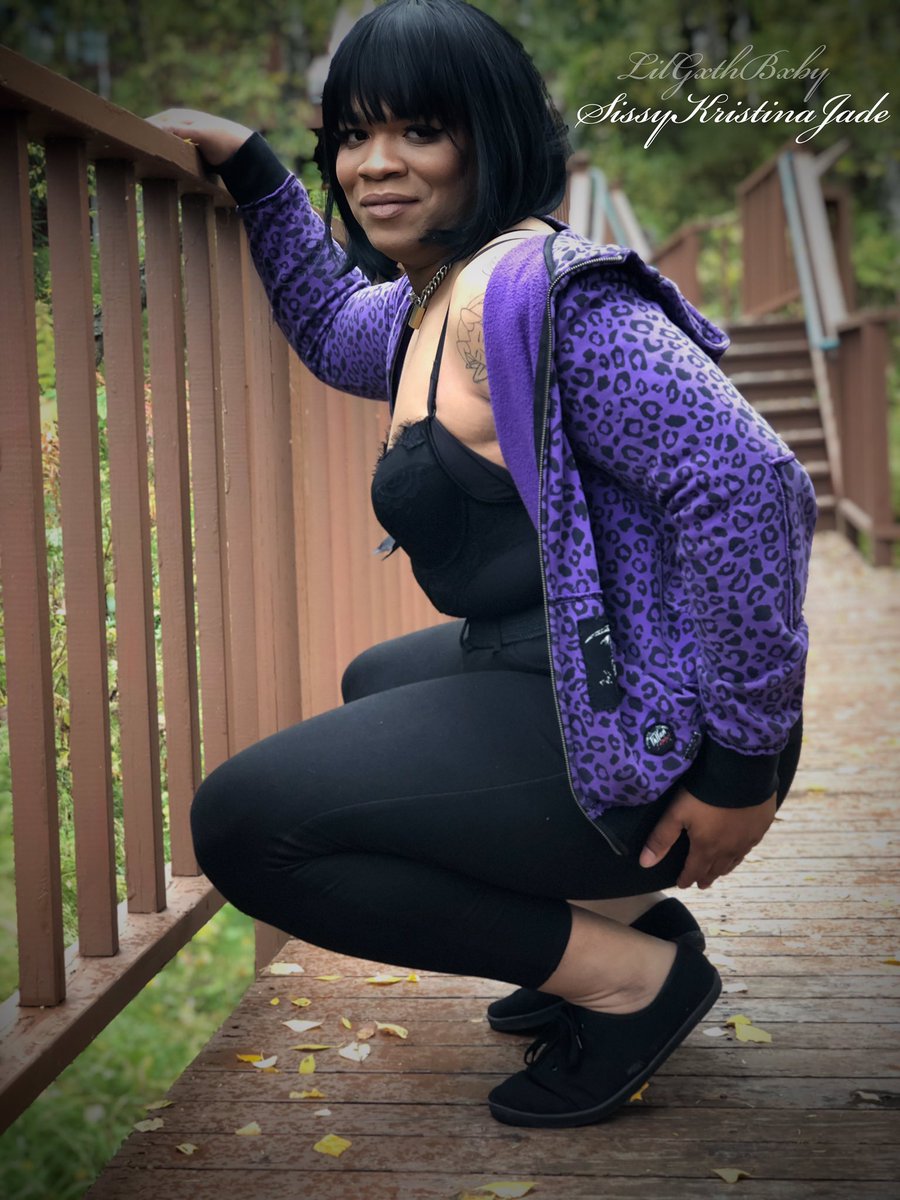 💜Happy Monday!!!💜

📸<a href="/lilgxthbxby/">lilgxthbxby</a>