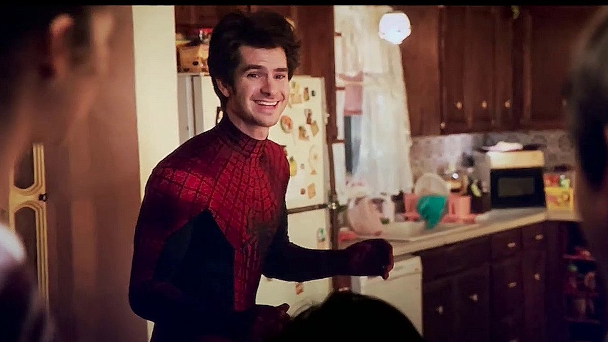 "you feel kind of seen and appreciated and welcomed and kind of feel a part of a character that you always wanted to be a part of and im really humbled and touched" 

i'm in tears, andrew deserves all the nice things in the world and nothing less of it 😭