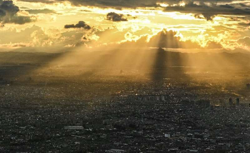 Rainmaker1973c's tweet photo. Planetary-scale engineering schemes designed to cool Earth's surface and lessen the impact of global heating are potentially dangerous and should be blocked by governments, more than 60 policy experts and scientists said on Monday [read more: https://t.co/mtxspPl79q] https://t.co/3vKCLNqPkI