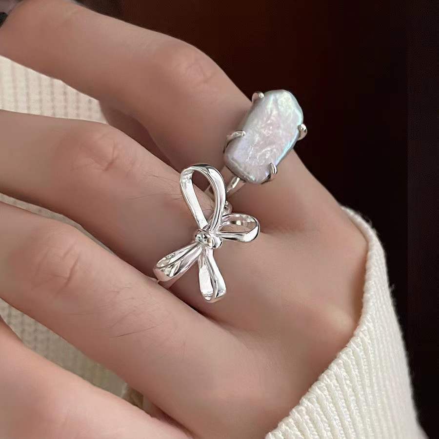 crisjoyas_spain's tweet photo. Our new in . 
follow for more .
shop 👉https://t.co/ilMdpxMZa9
#jewelry #joyas #earrings #pendientes #rings #anillos https://t.co/BHadlSNkIt