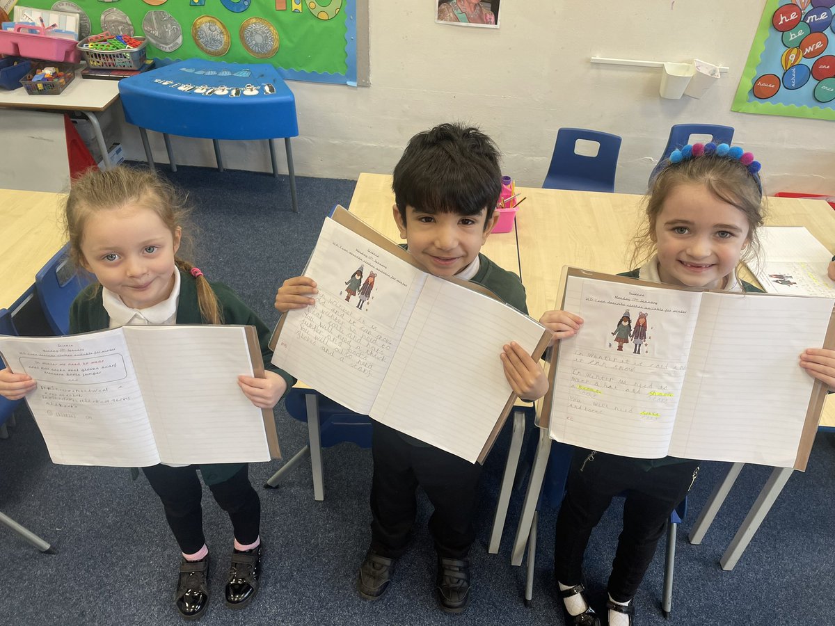 carolyashworth's tweet photo. Look at this super writing all about which clothes we would wear in winter #science #seasonalchanges #crosscurricularwriting @EPSElton https://t.co/pxSl3B42kP