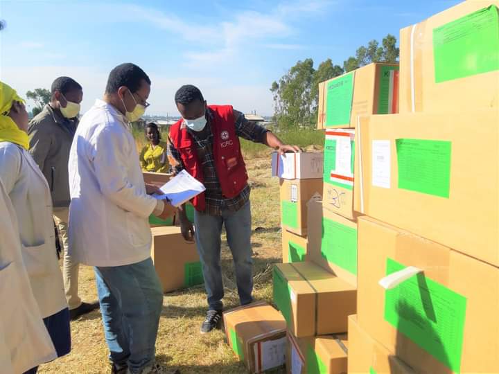 fana_arabic's tweet photo. #ICRC finished delivering medical supplies to hospitals in #ShowaRobit, #Ataye, #Kemise, #Kombolcha, #Dessie, #Mersa, #Woldiya &amp; #Kobo in #Amhara region &amp; also to #Afar &amp; #AddisAbeba. 
Recently, it has reached hospitals in #DebreMarkos, #Fenoteselam, #Enjibara, #Motta &amp; #Bichena. https://t.co/nbYyWEMHmq