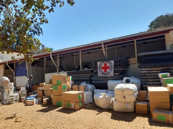 fana_arabic's tweet photo. #ICRC finished delivering medical supplies to hospitals in #ShowaRobit, #Ataye, #Kemise, #Kombolcha, #Dessie, #Mersa, #Woldiya &amp; #Kobo in #Amhara region &amp; also to #Afar &amp; #AddisAbeba. 
Recently, it has reached hospitals in #DebreMarkos, #Fenoteselam, #Enjibara, #Motta &amp; #Bichena. https://t.co/nbYyWEMHmq