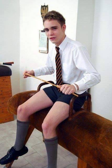 whiteshirtboys's tweet photo. #whiteshirtboy
#StingPictures https://t.co/jhQr9jk6ct