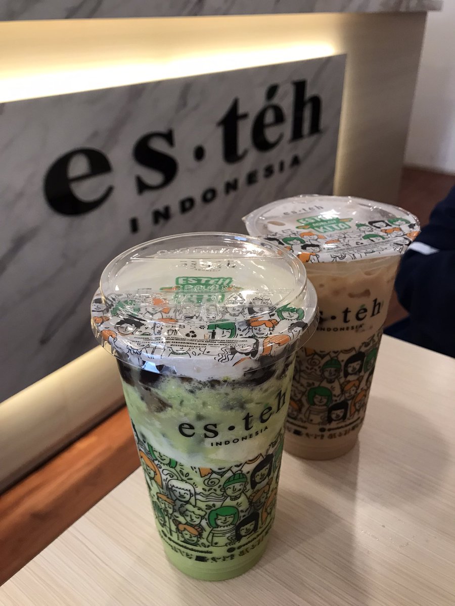tyaktyud035's tweet photo. H-sehari lahiran masih minum es dong https://t.co/9SsBIWhrmo