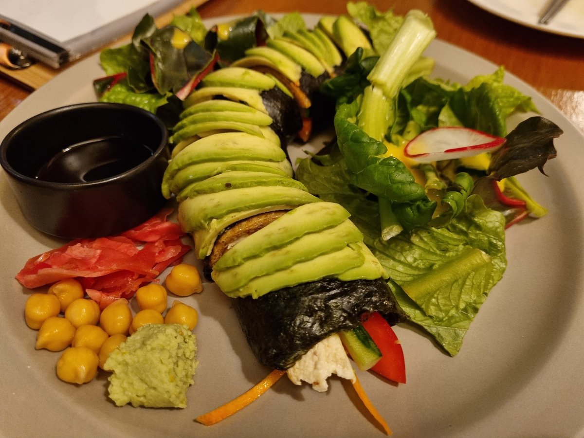 veganbeginners's tweet photo. 너무 맛있었구.. 집에오니까 또 생각나구... 한접시 더 먹을걸 https://t.co/WEcxUneOy3