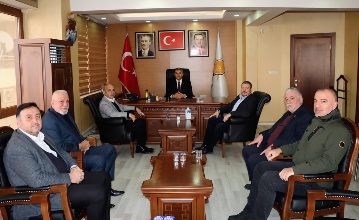hataygc's tweet photo. HGC’DEN AK PARTİ’YE ZİYARET
Haberin detayları: https://t.co/FmdQrk4pqG @temizyurekmedya @ademyesildal @akpartihatay @hataygc #10ocakçalışangazetecilergünü https://t.co/gnAJblG0Tm