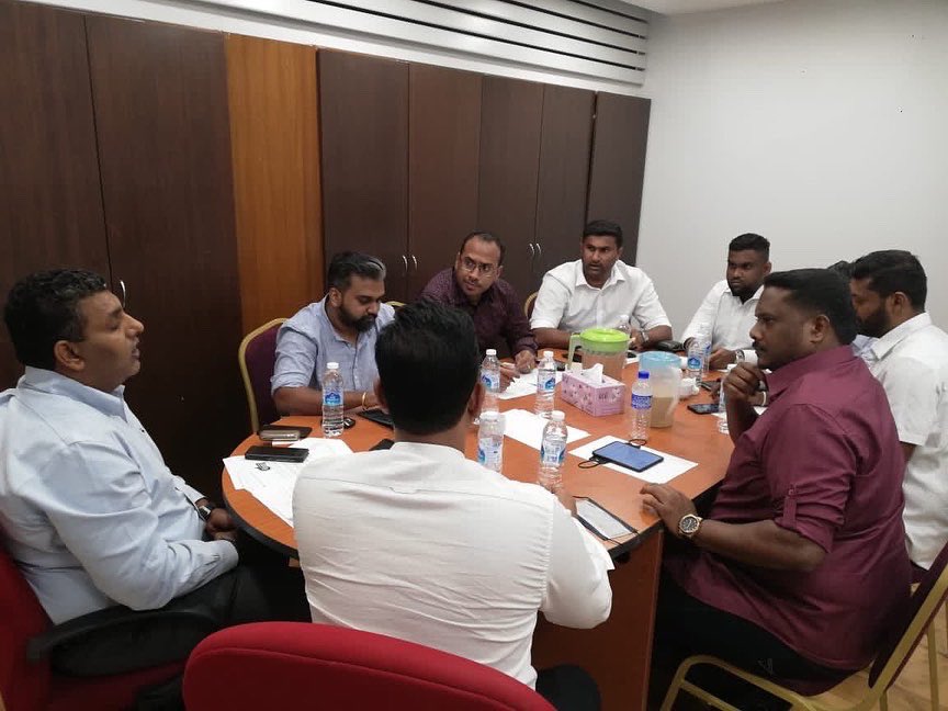 PemudaMIC_'s tweet photo. MIC YOUTH MANAGEMENT COMMITTEE MEETING
The 1st week of management meeting for 2022 took place today, chaired by YB Raven Kumar, National MIC Youth Leader.
#Micyouth
#pemudamic https://t.co/nRMf2H4gHT