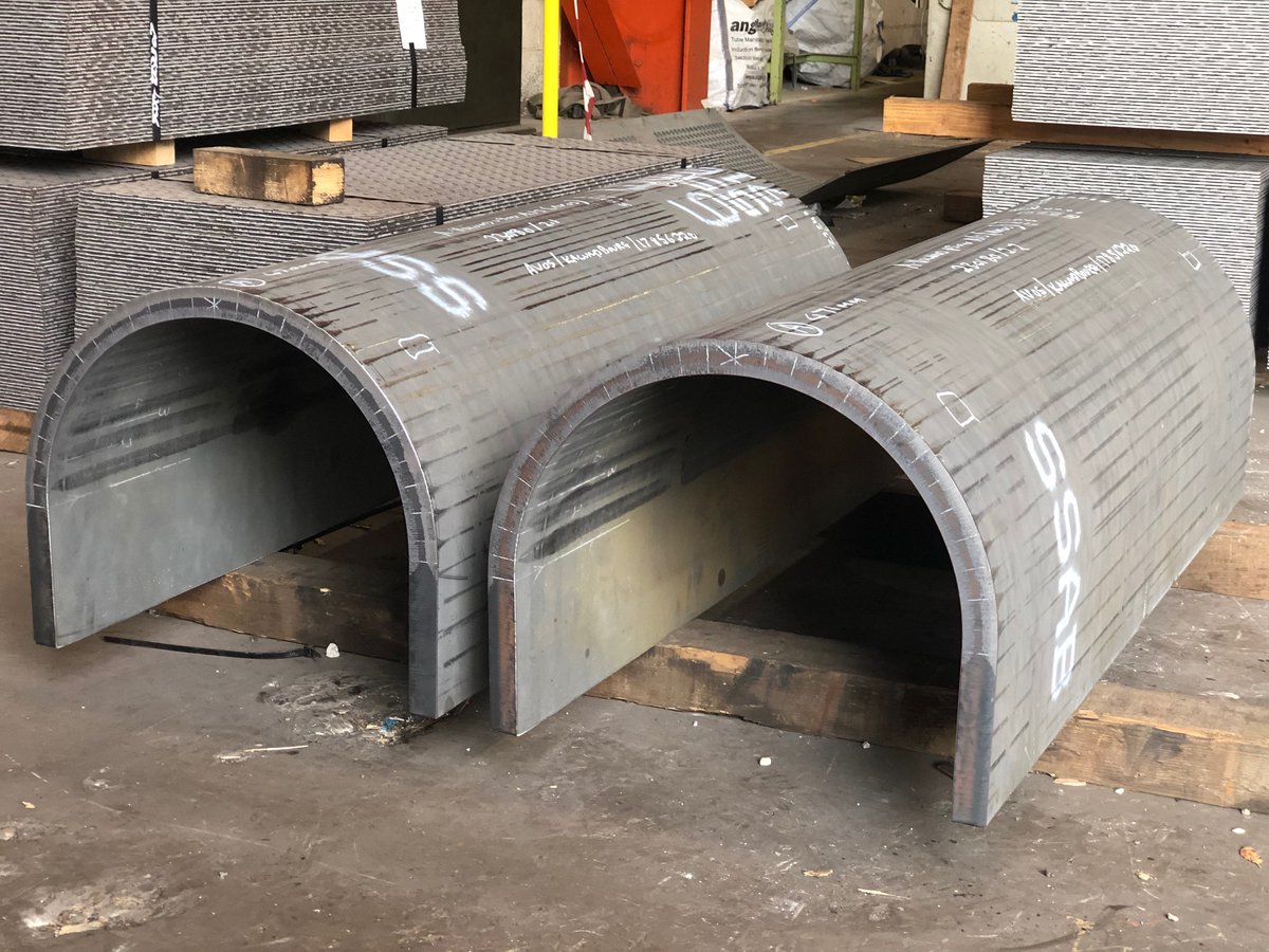 AngleRingCo's tweet photo. One from our #export department, here we have some pressed plate for a customer in #Denmark.
Coming in at 471o/d x 30mm x 1227mm long c/w 150mm straight legs, this has been pressed from a high strength grade S420 #StructuralSteel.
https://t.co/YLOKCqN8nd
#PressBraking https://t.co/KWAyAvfjMi