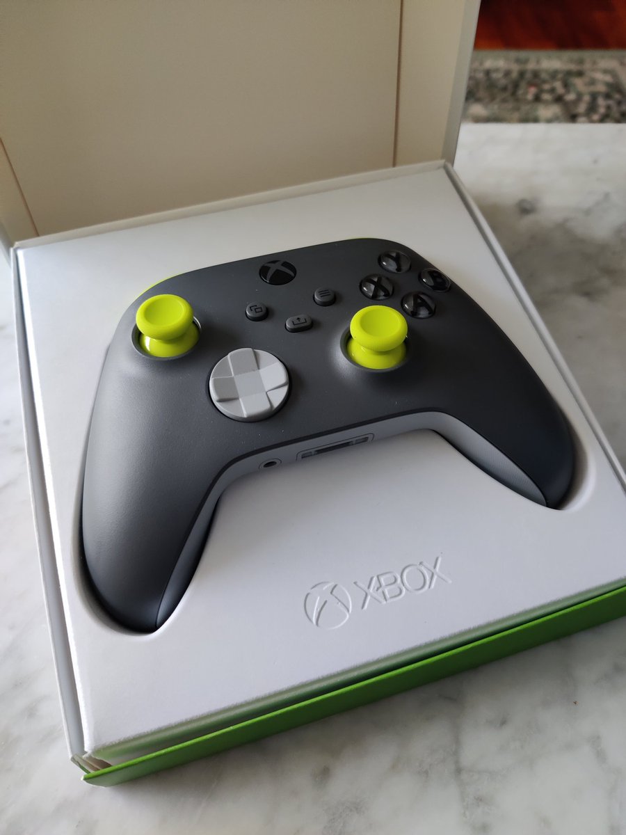 carlosdavidenx's tweet image. Al fin llegó! #XboxDesignLabs #Xbox