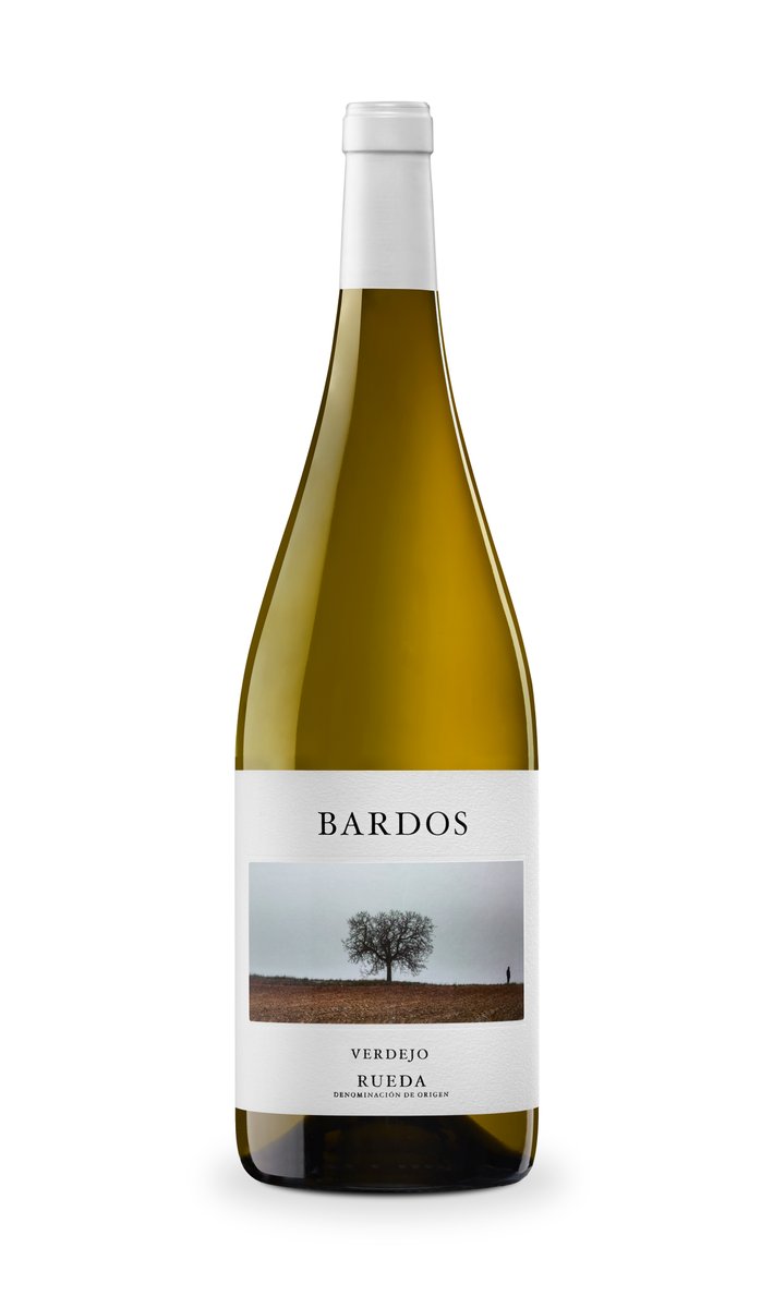 la añada 2020 de #Bardos #Verdejo se ha elaborado exclusivamente con verdejo procedente de viñedos de entre 20 y 25 años, ubicados en Rueda y La Seca, a más de 700 metros de altitud sobre suelos pedregosos. Son terrenos de... bit.ly/BardosVerdejo20 <a href="/Vintae/">Vintae</a> <a href="/DORueda/">D.O. Rueda</a>
