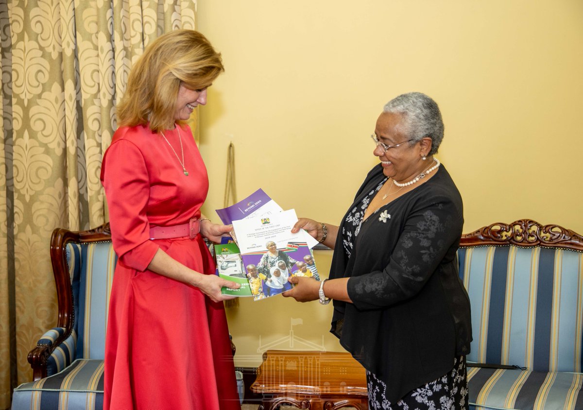 FirstLadyKenya's tweet photo. Her Excellency First Lady Margaret Kenyatta on Monday at State House, Nairobi held talks with Her Excellency Anita Herczegh, the First Lady of the Republic of Hungary, who is accompanying her spouse, President János Áder on a four-day State Visit of Kenya. https://t.co/tPiT4k2MID