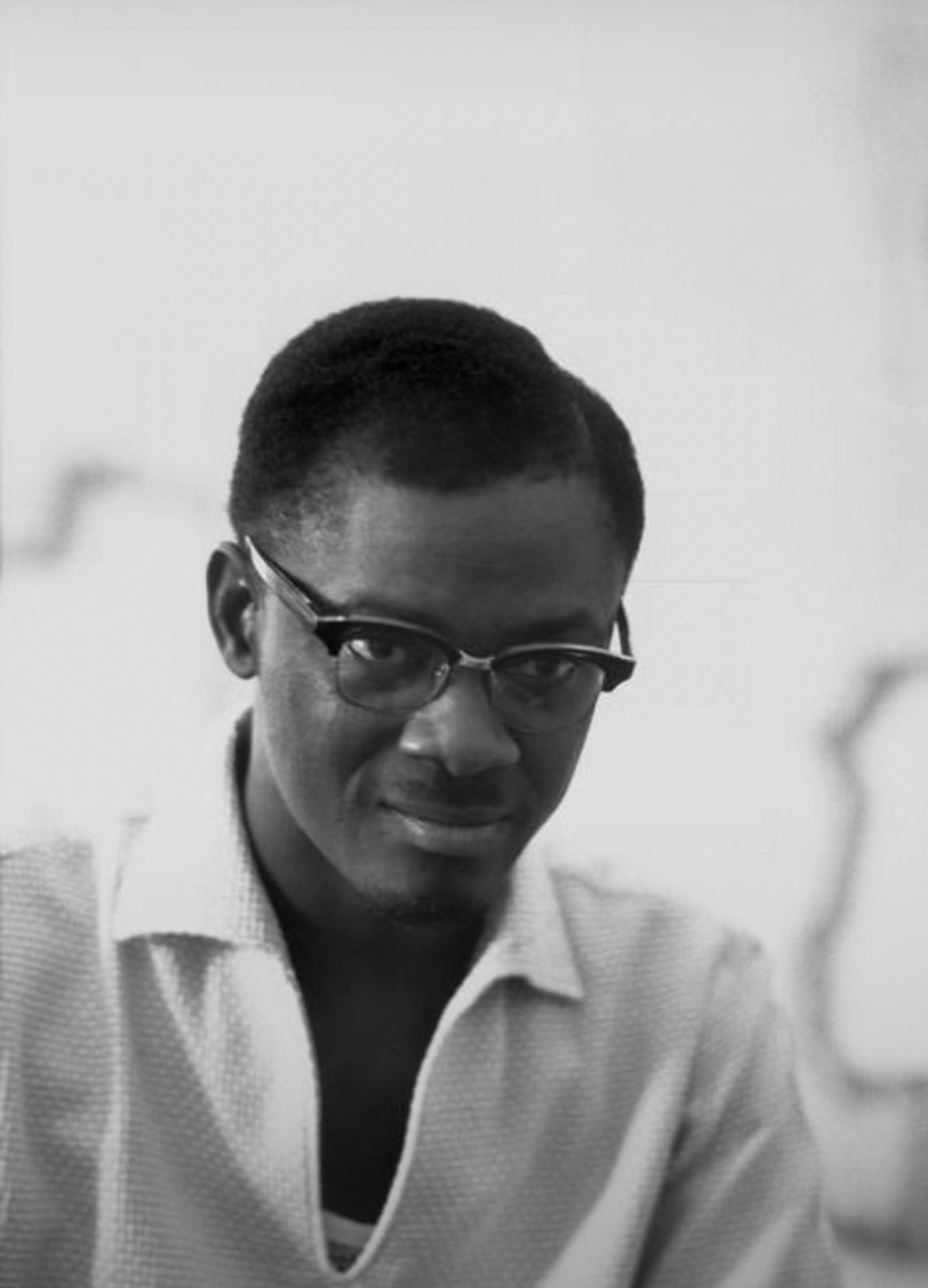 LubayaClaudel's tweet photo. #RDC 17.01.1961 - 17.01.2021 

Merci Patrice 
Merci Lumumba 
Merci pour ton combat 
Merci pour l’indépendance 
Merci infiniment pour avoir payé le prix le plus fort 
Merci pour avoir fait de l’indépendance un idéal 
Ton esprit, ton combat, tes idéaux survivront à jamais https://t.co/a38QjvTMUb