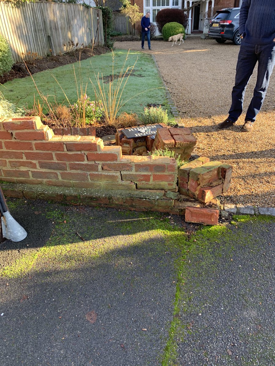 THennigs's tweet photo. Parcel force has been renamed Parcel Excessive Force in our house now. They done seem to mind. @parcelforce https://t.co/MsOZ9Vrs1A