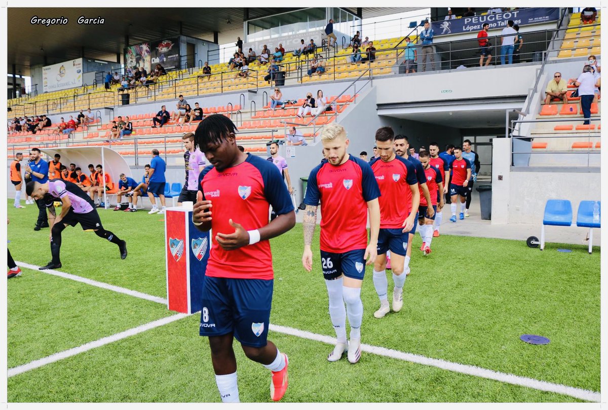 metsbarmby's tweet photo. HBD to midfield virtuoso @AbubakarMoffat .Wishing you more life blessings both on and off the pitch.
Zim football future is bright.#TeamZimbabwe
#prideintraining.
#aysapride.
@acesyouthsoccer @CDEstepona @stanleykwenda @BBC_NickCavell https://t.co/zO5RM8RJOy