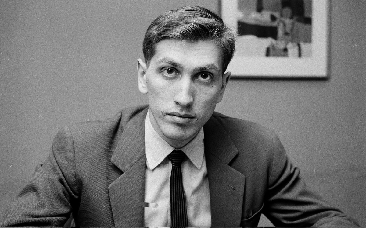 dpawnchess's tweet photo. On this day in 2008,
(17 Jan 2008) we lost a GEM 💐

Robert James Fischer 

Thank uh for all the studies, games and many more..!

#bobbyfischer #legend #robertjamesfischer #gem https://t.co/PeBHYr1Ljz
