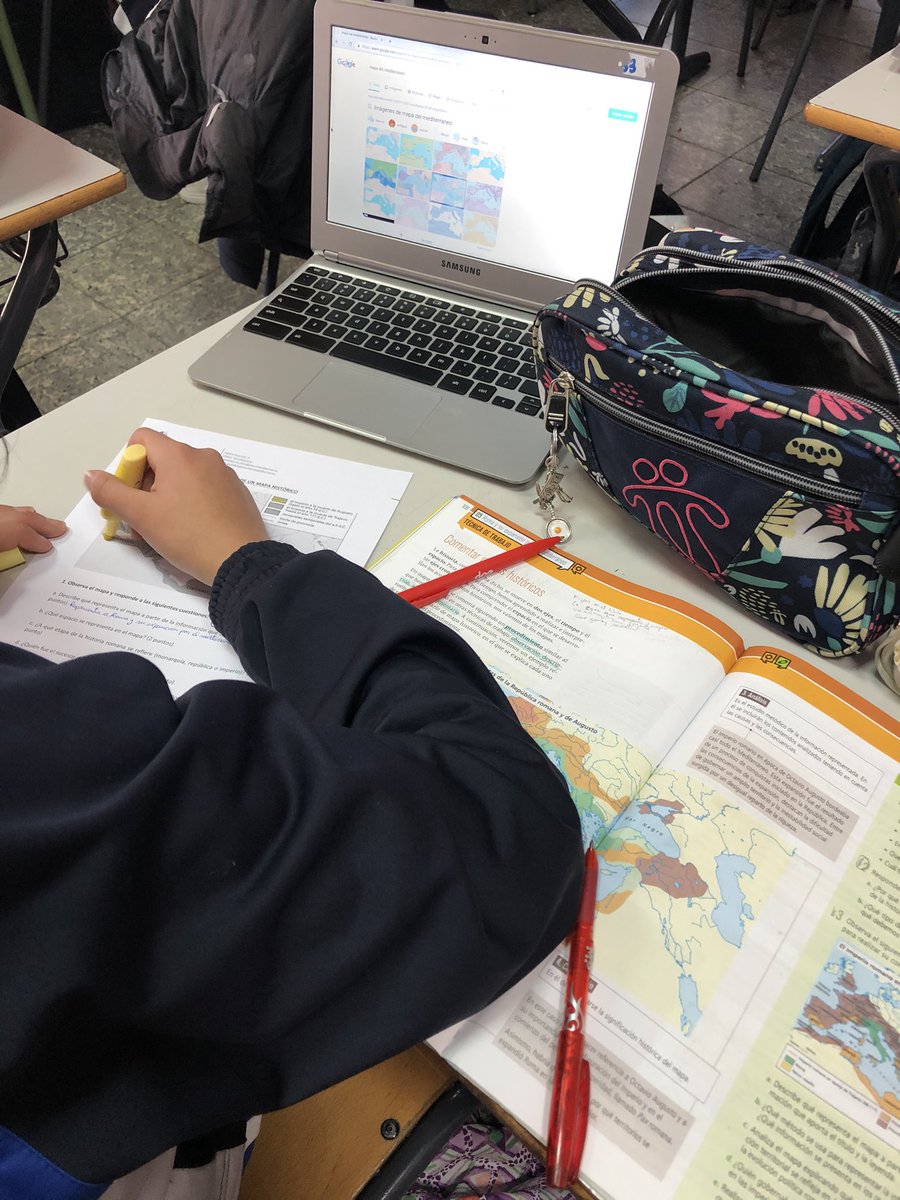 maristasguada's tweet photo. Los alumnos de 1°ESO aprenden a comentar un mapa histórico para comprender mejor los contenidos de la unidad que estamos trabajando en clase @maristasiberica #micolemola #competenciadigital https://t.co/x8lc021WWi