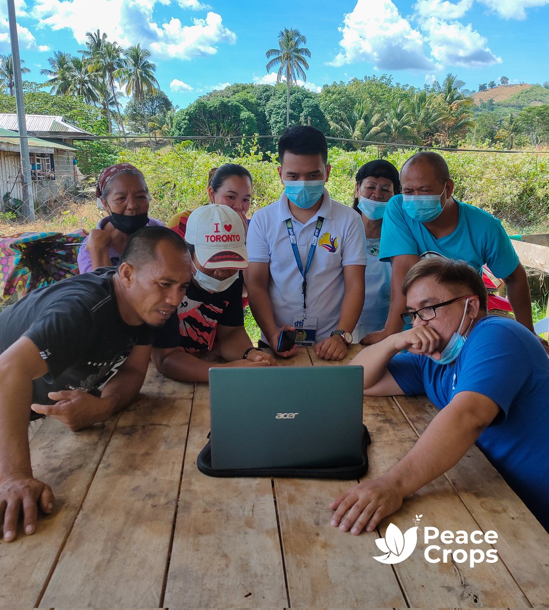 peacecropsph's tweet photo. CHOCO LOCO: GOING CRAZY OVER KADINGILAN'S TABLEA
This has got to be our farthest community engagement thus far at Peace Crops: Collecting data to feed into the making of a...
MORE ON: https://t.co/bEbpmn1ubx
---
#DTIBukidnon
#DropSeedsNotBombs
#PeaceCropsPH https://t.co/7QOHdN0qpb