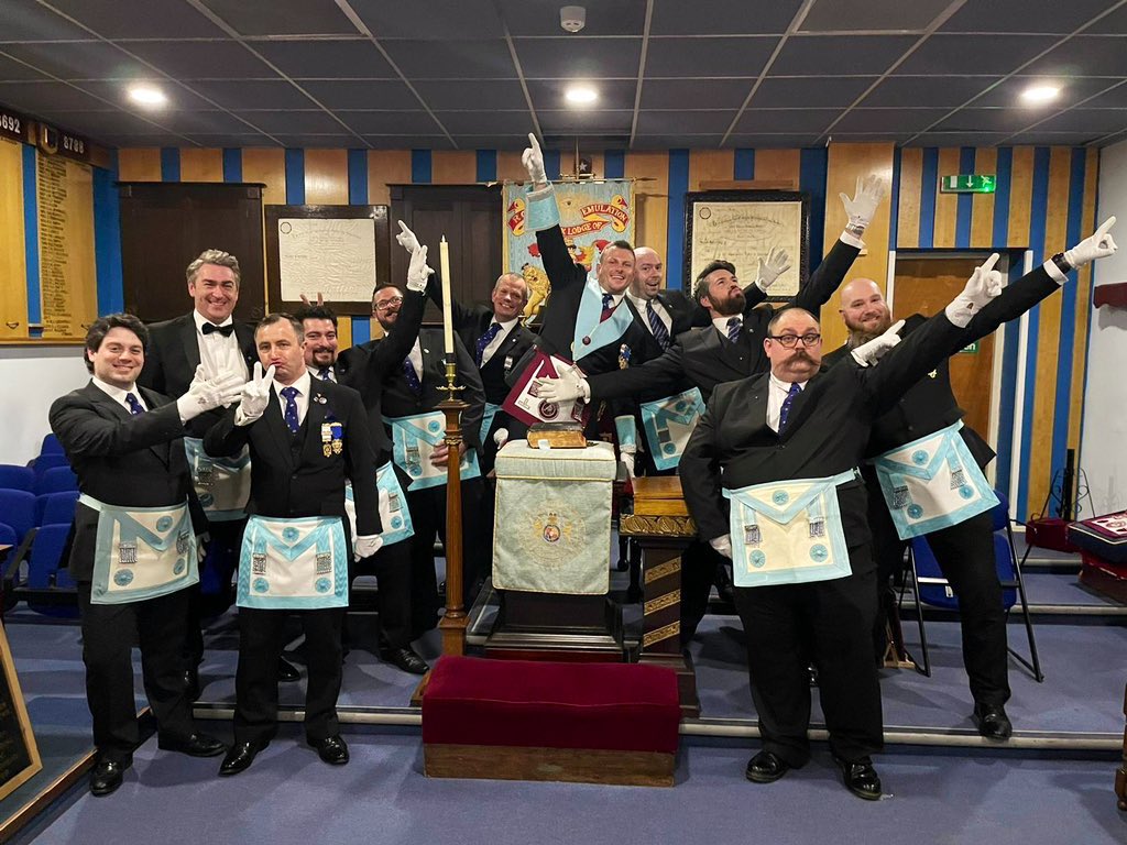 The Sarsen Club tweet media