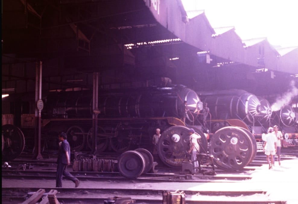 AnanthOnTrack's tweet photo. Another wonderful photo of black steam beauties lined up for maintenance at the Erode steam loco shed, taken in the early 1980s. Its closure and the beginning of electrification marked the construction of the Electric Loco shed there in the mid 1990s. @SachinKalbag @aparanjape https://t.co/KTXws8lHPt