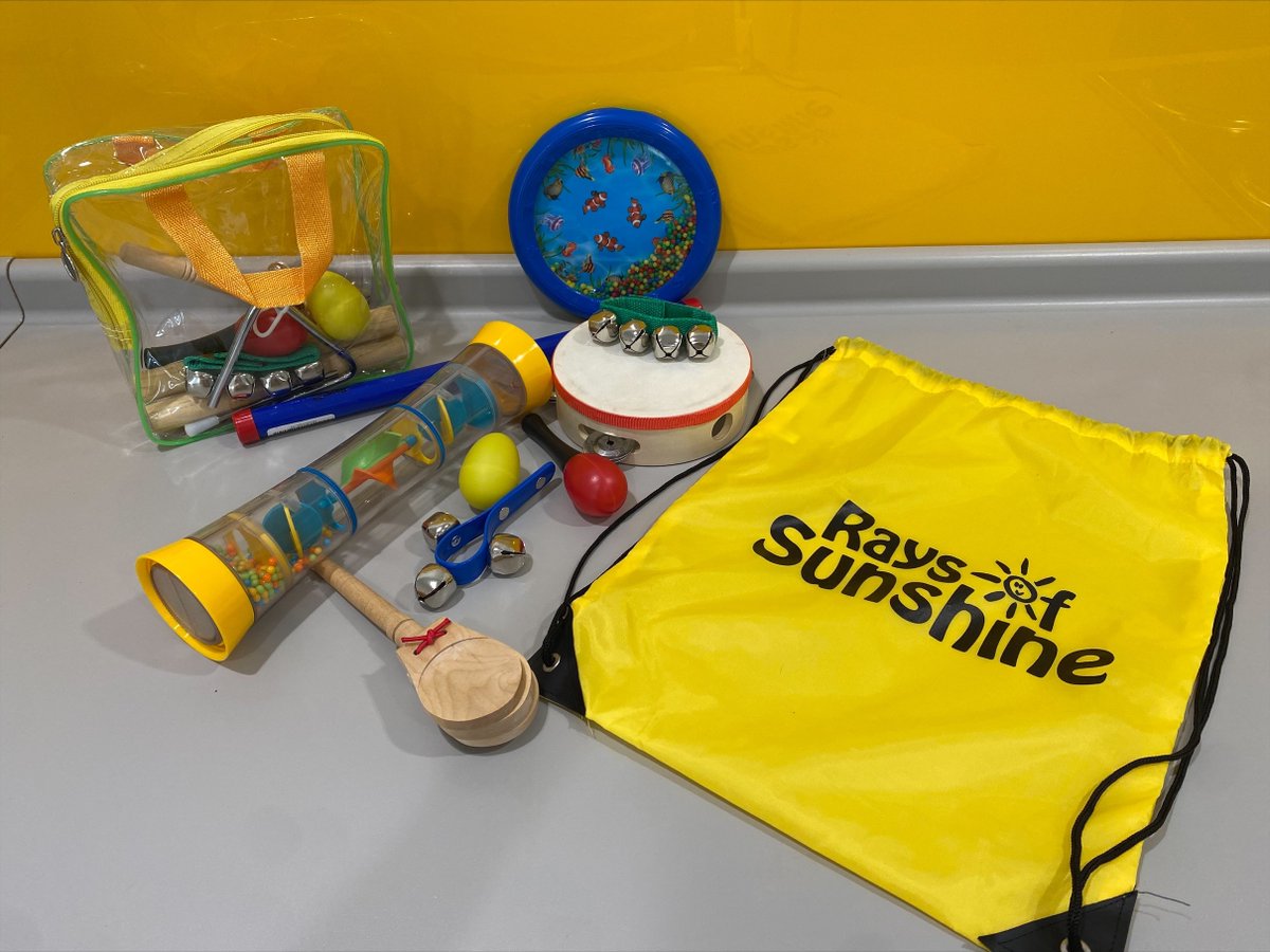 CbitHelen's tweet photo. I would just like to thank "Rays of Sunshine" 
I made an application for one of their "sensory bags" a few months ago for the Occupational Therapy dept to use with the ABI patients at Alder Hey Children's hospital. This arrived last Thursday!! The team at AH are delighted as am I https://t.co/OJGVLMaKcY