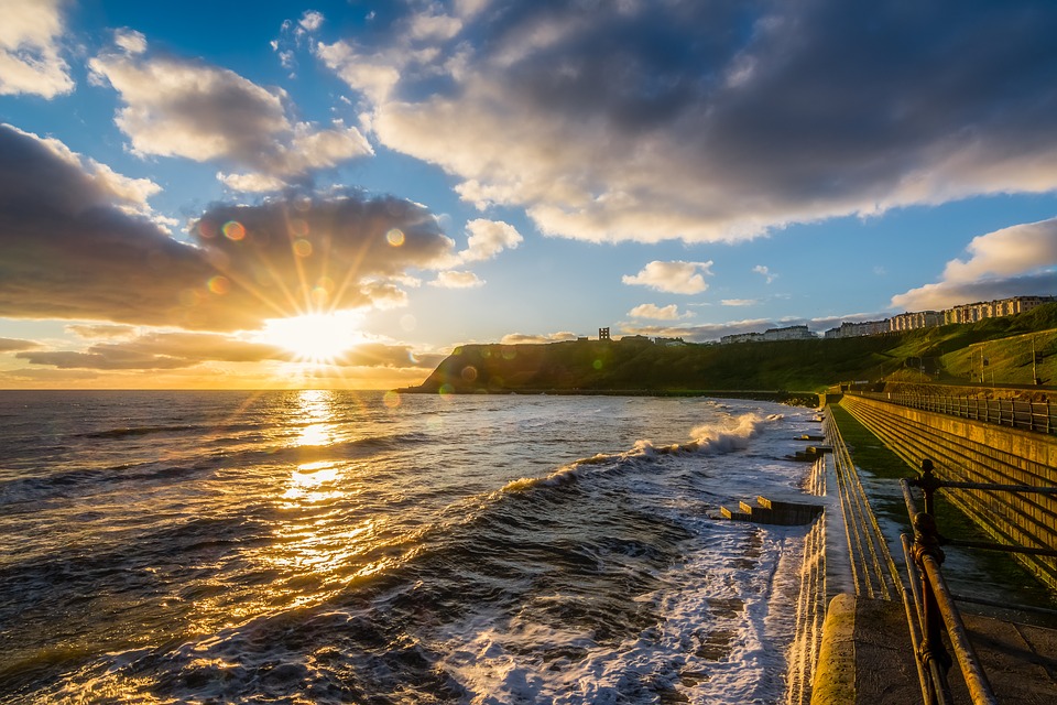 TheHolidayCots's tweet photo. Cravendale Holiday Flats offer quality accommodation situated in Scarborough. This popular holiday resort boasts sandy beaches & is perfect for days out.
ποΈ Sleeps 1-6
https://t.co/0DVIXLh8Sa
#HolidayFlat #Family #Pets #Beach #Harbour #DaysOut #Scarborough #NorthYorkshire https://t.co/y6IoLcnx2E