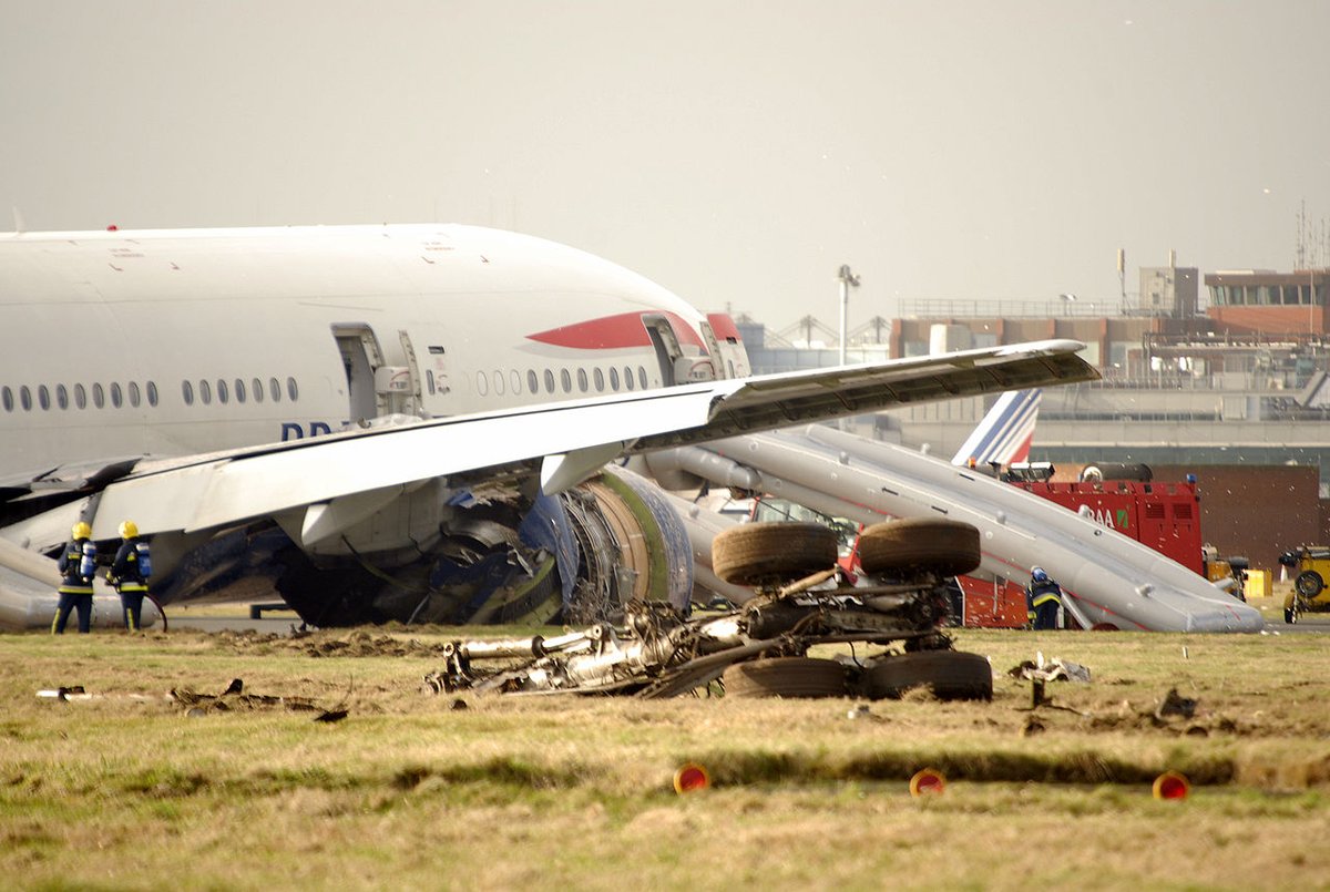 AvSourceNews's tweet photo. #HISTORY | 14 years ago today, British Airways Flight BA38 crash-landed at London Heathrow after a double-engine failure.
Read more at AviationSource: https://t.co/vfGshS5PBj
#BA38 #BritishAirways #LondonHeathrow #AvGeek https://t.co/zBpY1mnGiJ