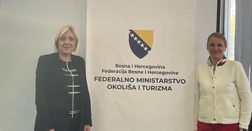 NESTprojekat's tweet photo. Počeli smo naše aktivnosti sa konsultacijama sa nadležnim ministarstvima zaštite okoliša sa kojima ćemo raditi u narednom periodu.  Zahvaljujemo ministrici Edita Dapo na podršci i nadamo se uspješnoj realizaciji projektnih aktivnosti.
Zahvaljujemo #EmbassyOfSwedenSarajevo https://t.co/sOZ2qY1kba