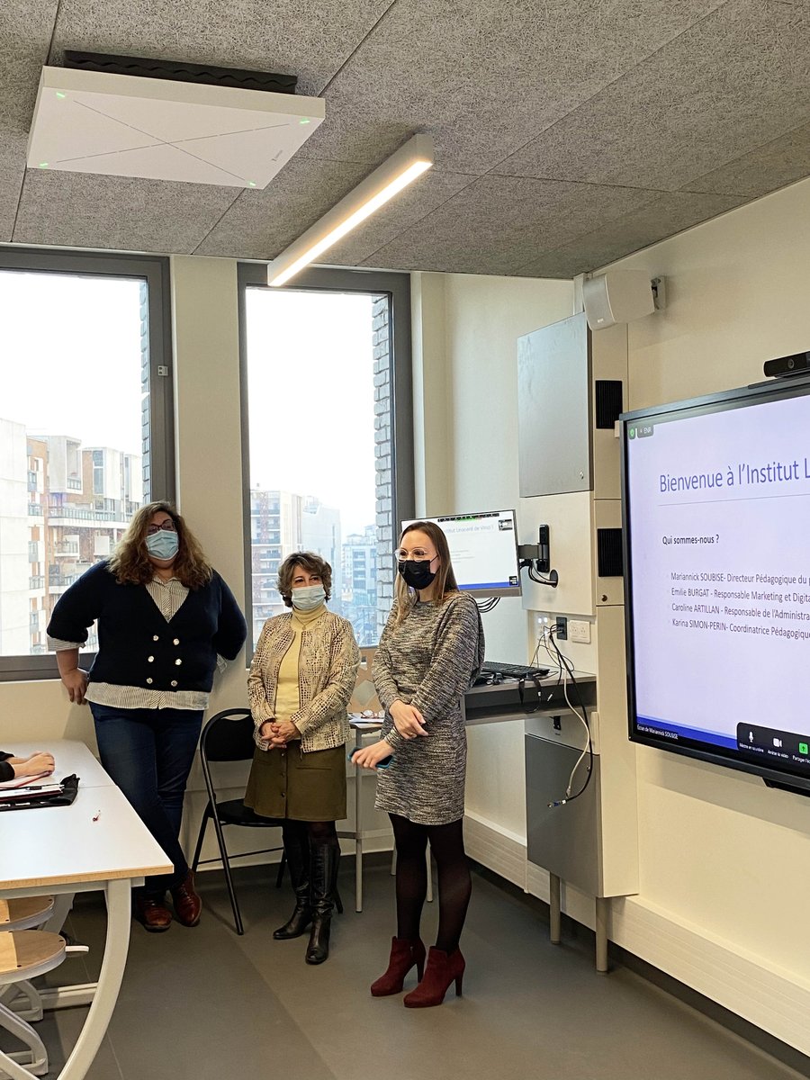 DevinciExec's tweet photo. #RENTRÉE //Nous avons le plaisir d'accueillir ce jour et en #hybride la promotion 2022 du #MBA Manager de la #Supplychain sur le #campus de l'Arche. 

#campusArche #NouveauCampusILV #bienvenue #classehybride #InsideILV https://t.co/JaR3GZlhRV