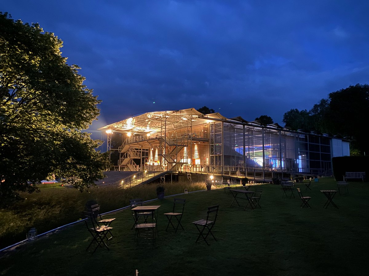 Fancy spending a summer backstage at this beautiful location? 🤔 With a range of seasonal jobs available, from Head of Stage to Stage Technician Trainee, this is your chance to join our technical team this season! Find out more & apply 👉 gar.so/2PLOBC1 #BackstageJobs