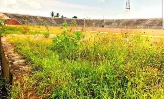 SaddickAdams's tweet image. This is the state of the stadium that hosted the famous 'Rumble in the Jungle' bout of Ali vs Foreman in 1974.

The DR Congo govt say renovation will stay soon