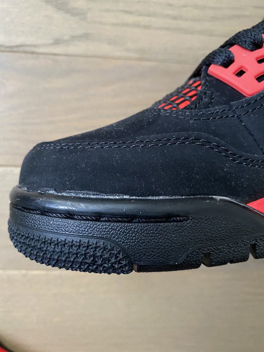 Sneakerologue tweet media