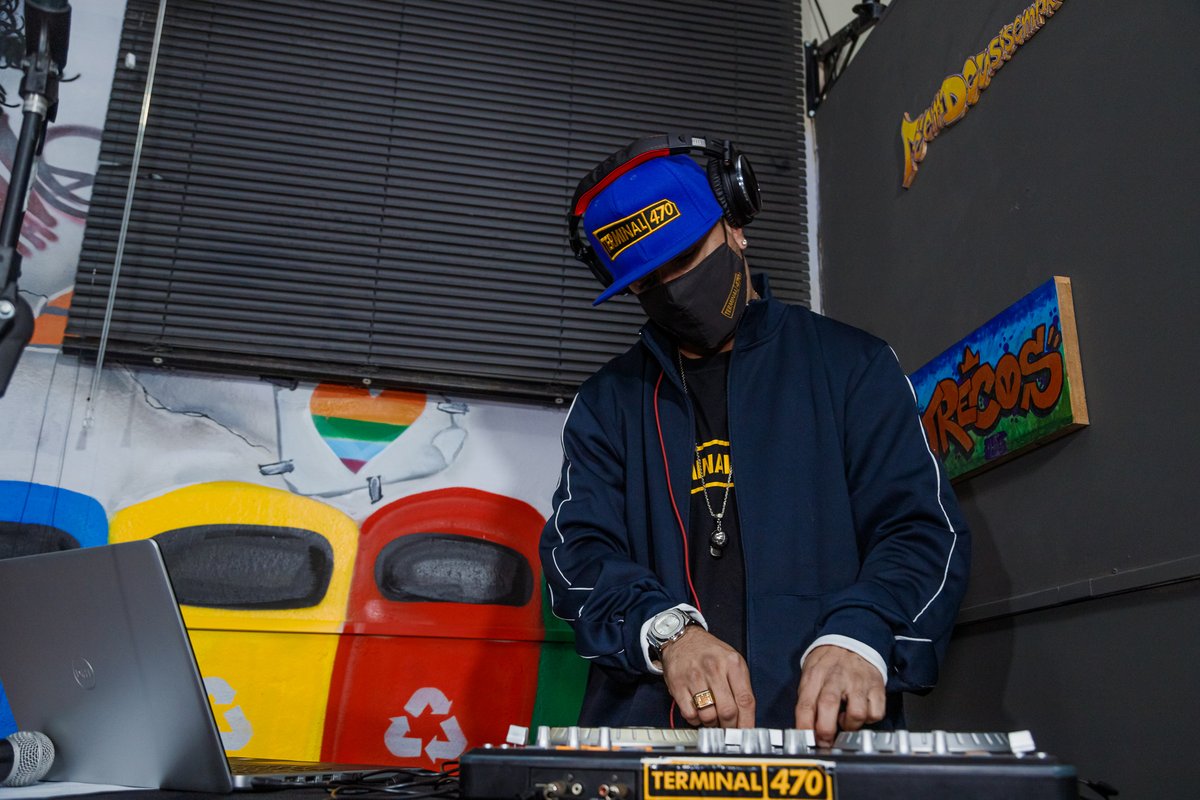 Jean_Alvo's tweet photo. DJ Ita no comando da pickup.

#DJ #hiphop #alvocultural https://t.co/53z2CGKPAD