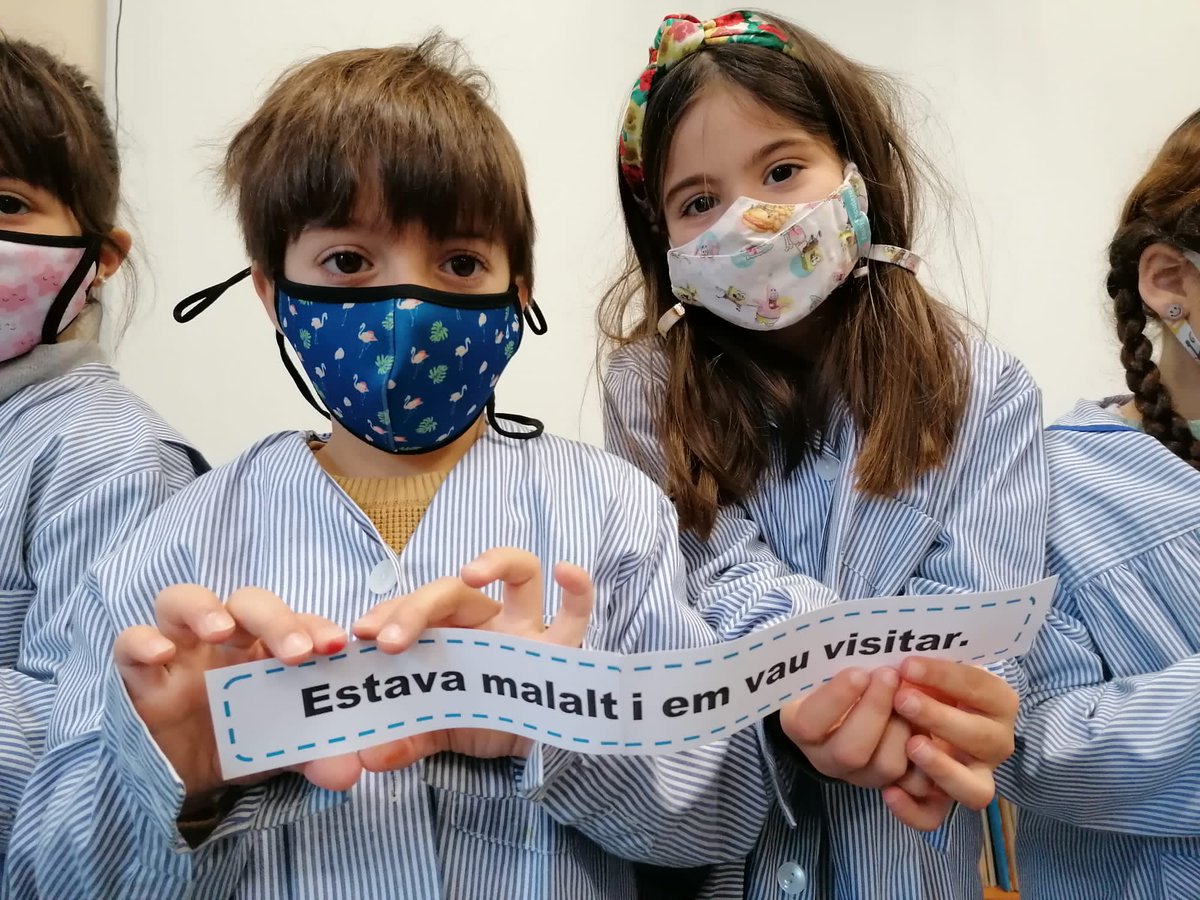 Safa_Sabadell's tweet photo. Així celebrem el mes janerià a l'escola! 😊 #FamiliaJaneriana #SagradaFamiliaUrgell #SafaUrgell #AMJ2022 #MesJaner #AMJ22 #AMJ https://t.co/dhNspSkqON