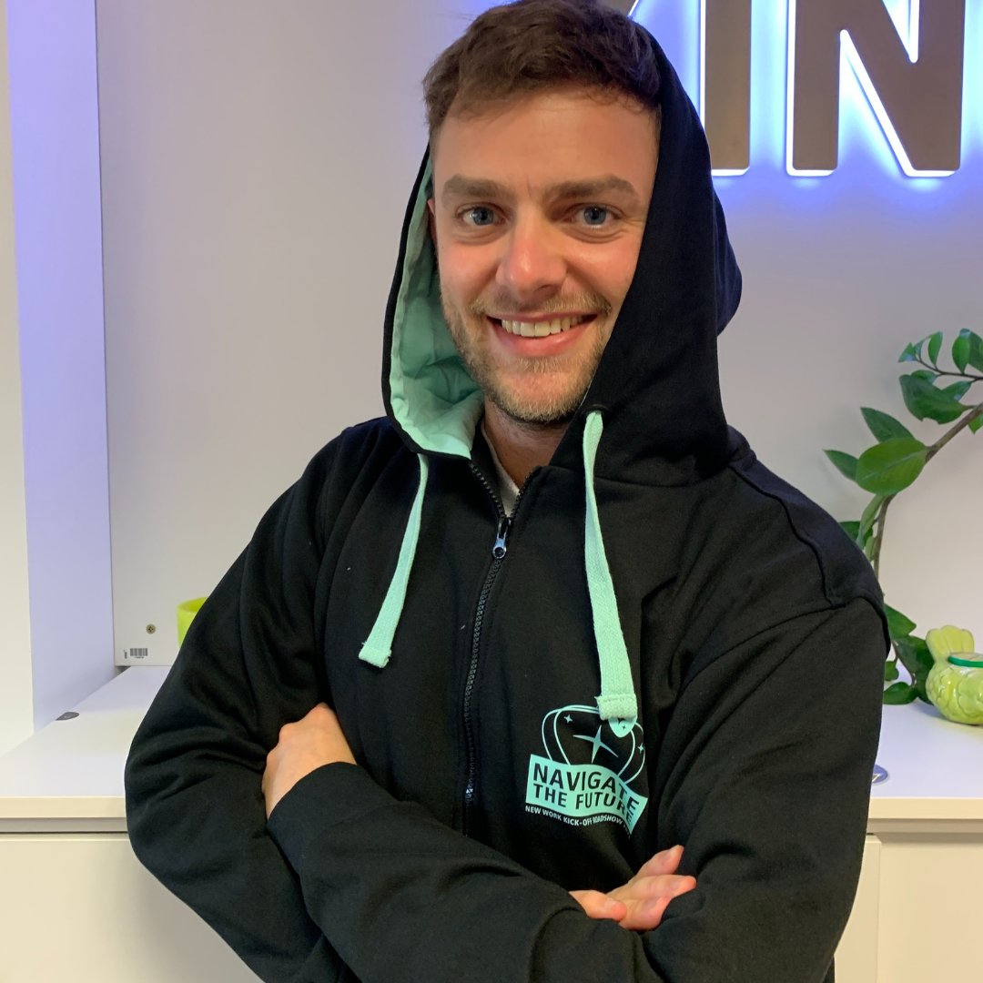 NewWork_es's tweet image. Navigate the future 🪐
The new jumpers for the kick-off meeting have arrived! We can‘t wait to wear them and to discover our new 2022 strategy. A new year full of promises for New Work☄️ 

#newwork #newwork_vlc #forabetterworkinglife