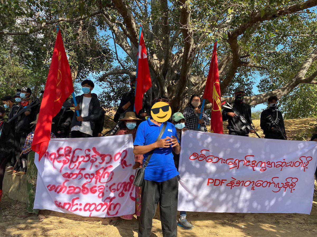 YatanarLwin's tweet photo. Protest against military dictatorship by Monywa Students Union and LetPaDaungTaung Main Strike
#SanctionMOGE
#WhatsHappeningInMyanmar #2022Jan17Coup https://t.co/rA83abQt0i