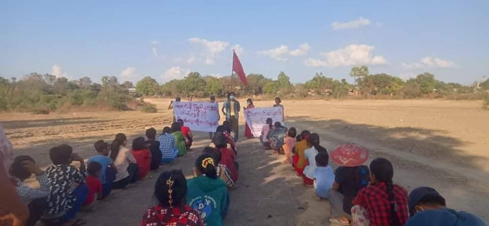 YatanarLwin's tweet photo. Protest against military dictatorship by Coalition Villages Strike from northern part of Yinmarpin despite junta’s oppressions
#SanctionMOGE #WhatsHappeningInMyanmar #2022Jan17Coup https://t.co/vnUwvOesNL