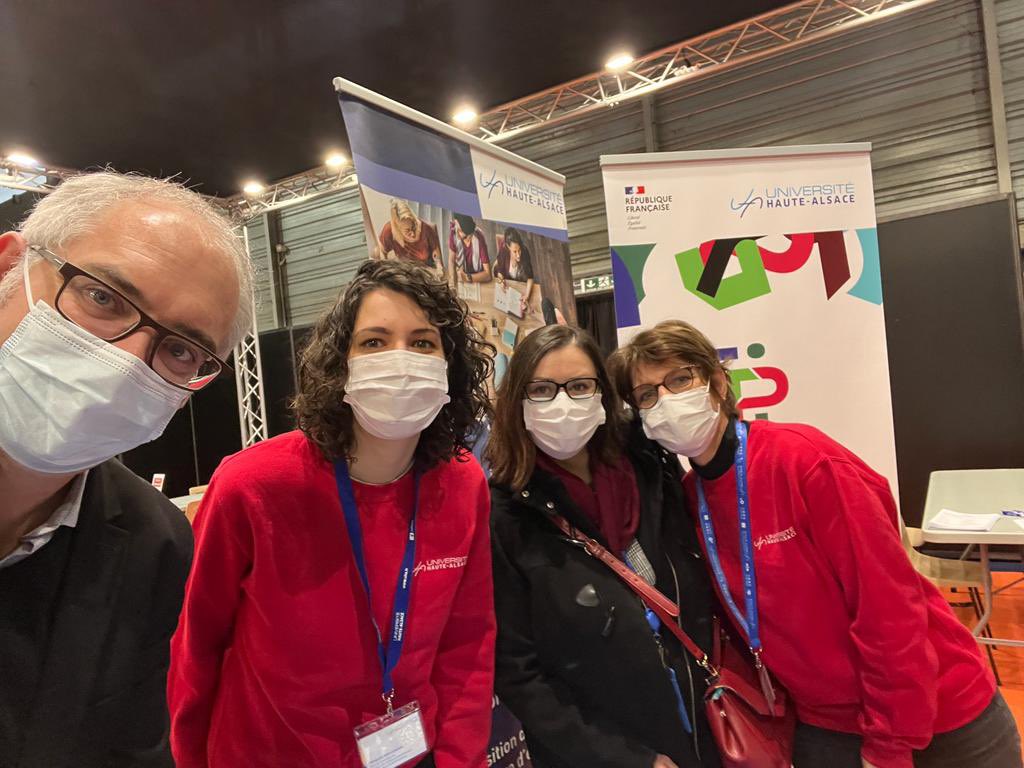 ZiriLea's tweet photo. [#Succes] Avant-hier se tenait en présentiel le Salon de l’orientation et de l’évolution professionnelle au @ParcExpo68 : un vrai succès, avec plus de 60 visiteurs renseignés sur le stand de la #DRIET de l’@UHA68 pour sa 1ère participation ! 🙏🏼 aux organisateurs et la super-team! https://t.co/JVnePXw9qL