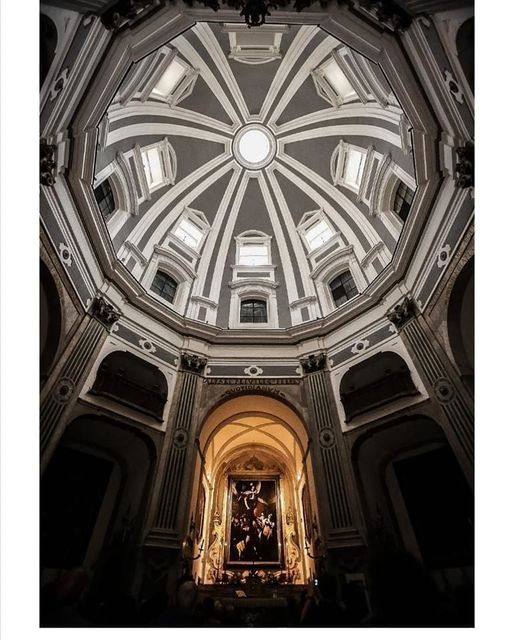 La bellezza del Pio Monte della Misericordia.
#piomonte #caravaggio #cappella #napoli #arte
