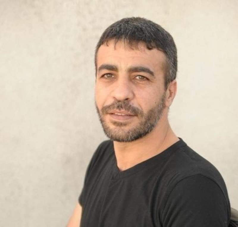 La vie du prisonnier palestinien Nasser Abu Hmaid, dans le coma depuis plusieurs jours est en danger !
Les prisonniers palestiniens dénoncent sans relâche la politique systématique de négligence médicale de l’occupation israélienne à leur encontre.
#FreeNasser #FreeThemAll