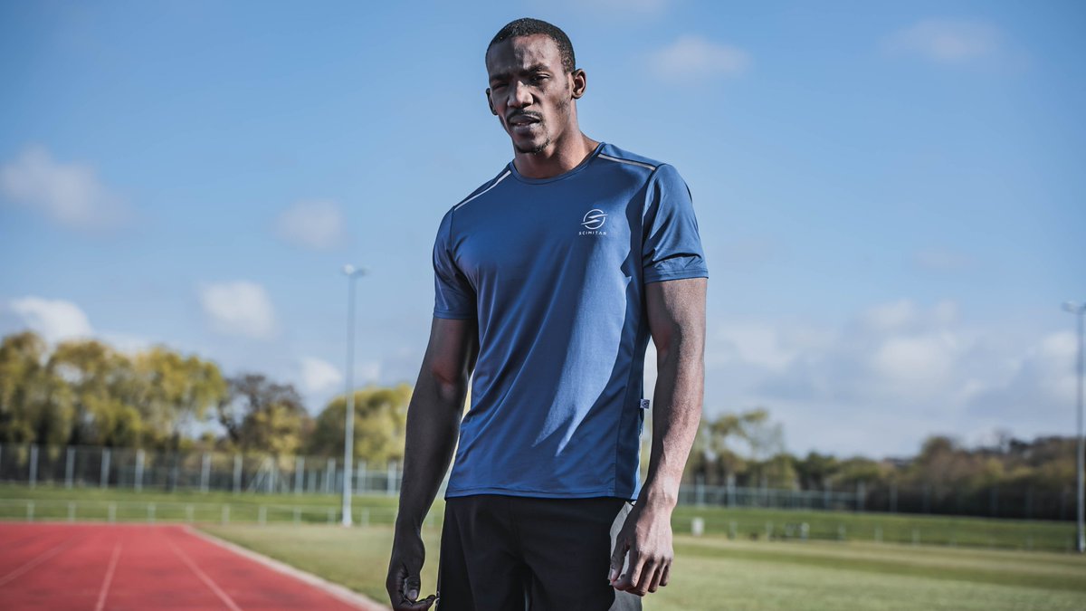 𝗖𝗢𝗠𝗣𝗘𝗧𝗜𝗧𝗜𝗢𝗡

It may be #BlueMonday but we're looking to put a big smile on someone's face...

RETWEET for a chance to #win a #running top &amp; shorts!

Winter Sale ends at midnight with up to 50% off🔗scimitarshop.co.uk

#competition #prize #ukrunchat #run