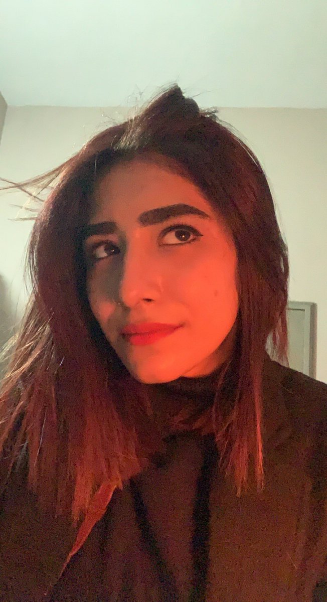 Surrenderpity_'s tweet image. Took a break from hell and came here. How has everyone been?!