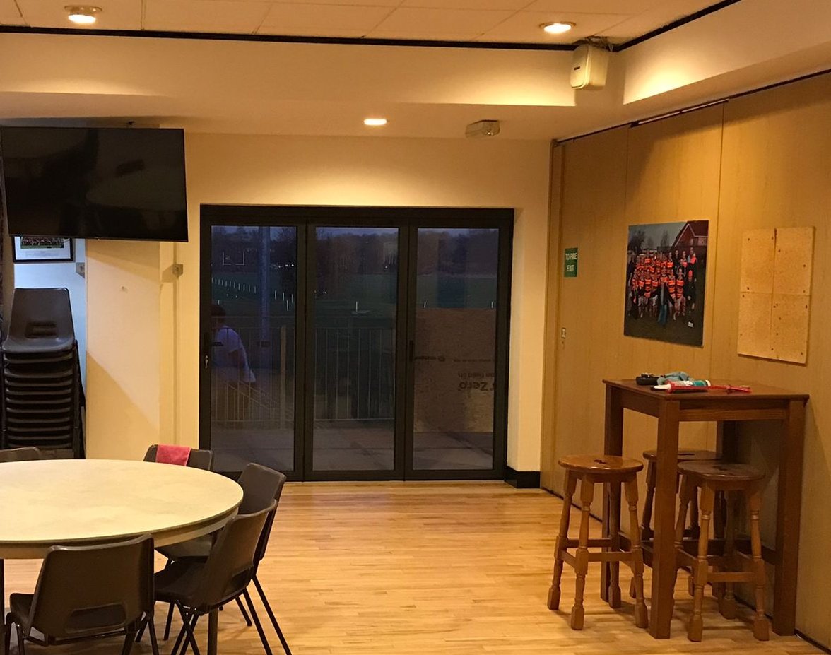 KingsrugbyUK's tweet photo. Yes sir, doors are now fitted &amp; the Mezzanine of Dreams™️ is now officially accessible 😍

#BalconyProject #BuildIt #TheyWillCome #GroundImprovements #MezzanineOfDreams https://t.co/afY8VOMfvd